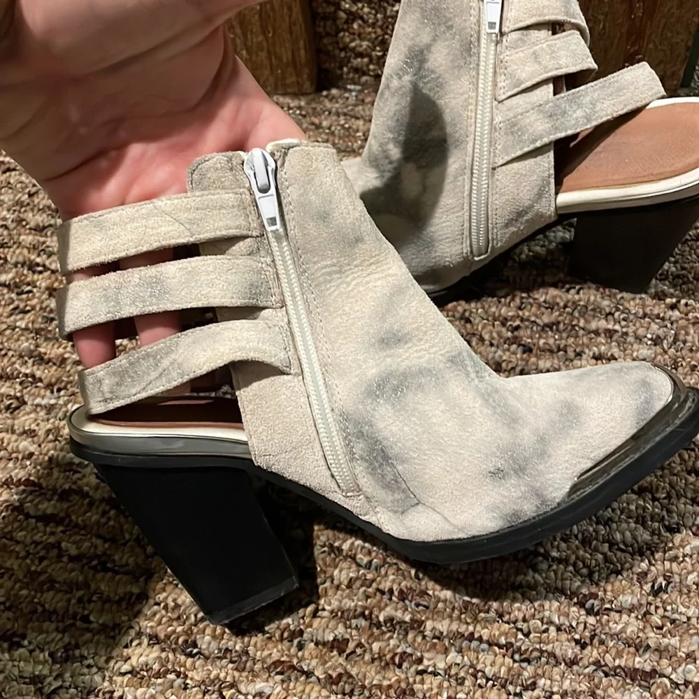 Jeffrey Campbell white and grey buckle booties